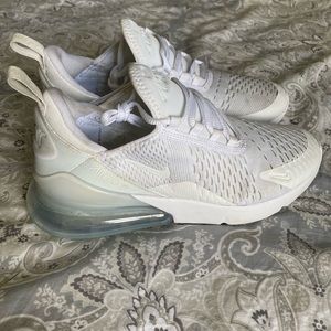 Nike Air Max 270s white/white/met silver